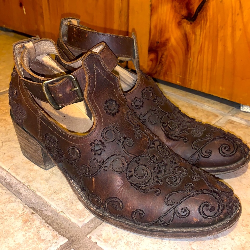 Faryl Robin Leather Boot
